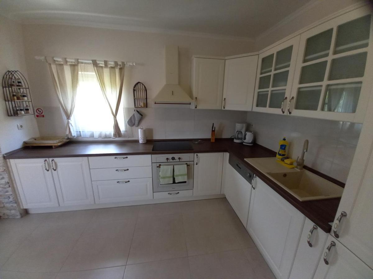 Apartmani Dijana Palit エクステリア 写真