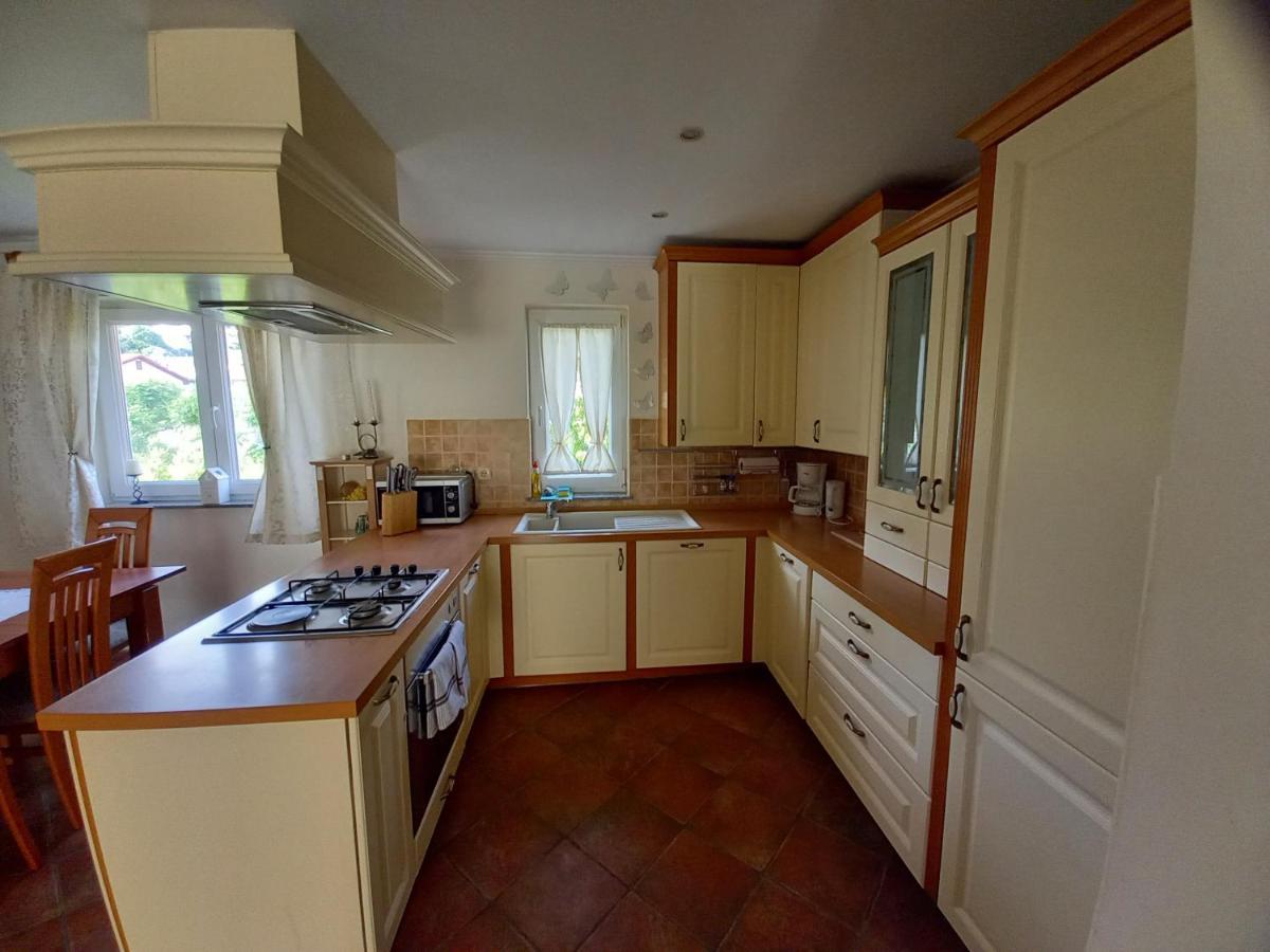 Apartmani Dijana Palit エクステリア 写真
