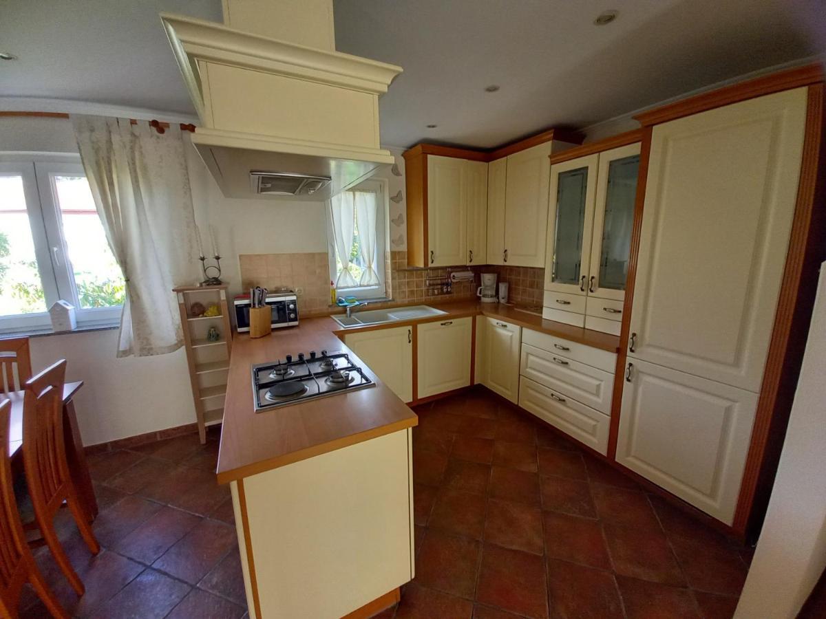 Apartmani Dijana Palit エクステリア 写真